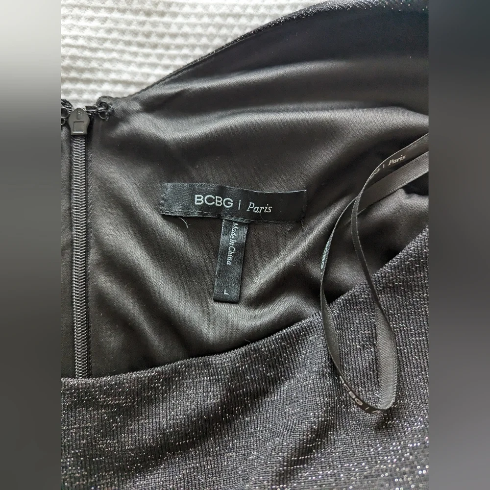 BCBG Paris Women's Sparkly Tied Waist Romper with Split Sleeves size L. - Picture 10 of 12